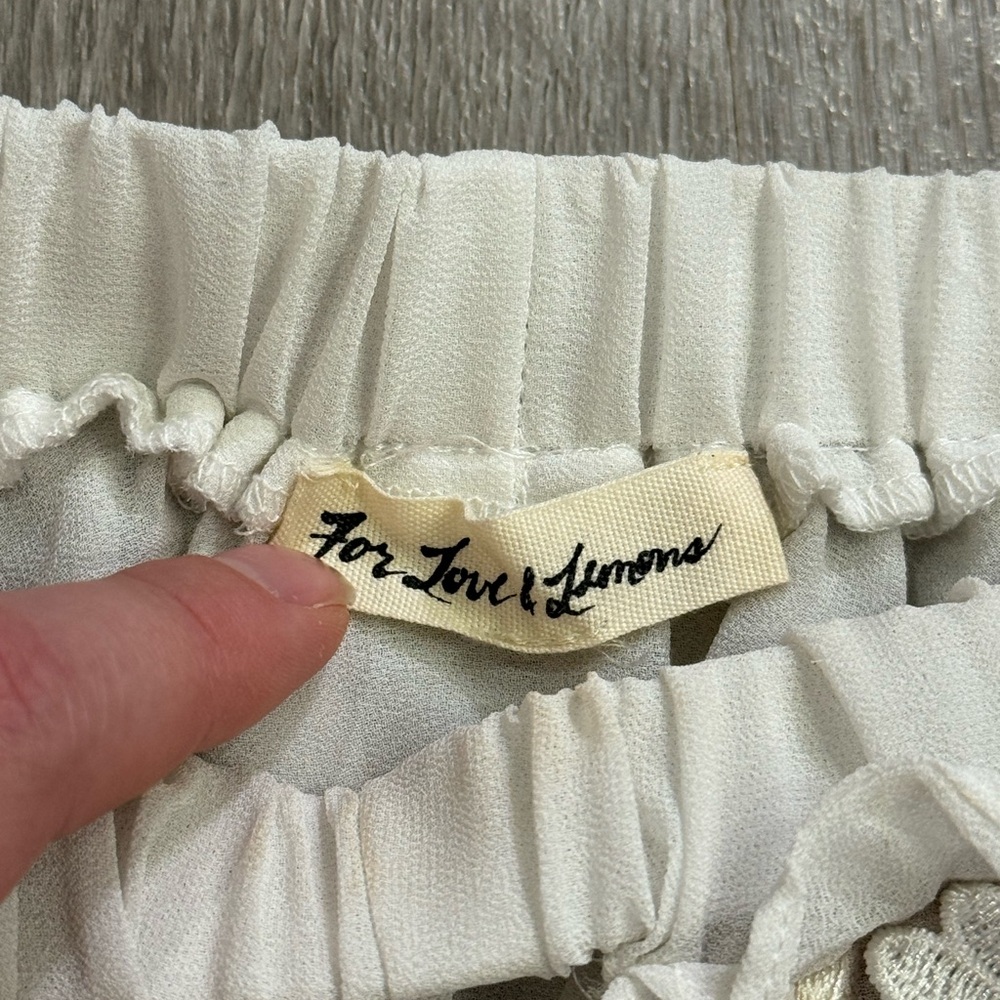 For Love & Lemons Mini Dress Women Size XS Ivory Daisy Ruffle Off Shoulder - Picture 8 of 14
